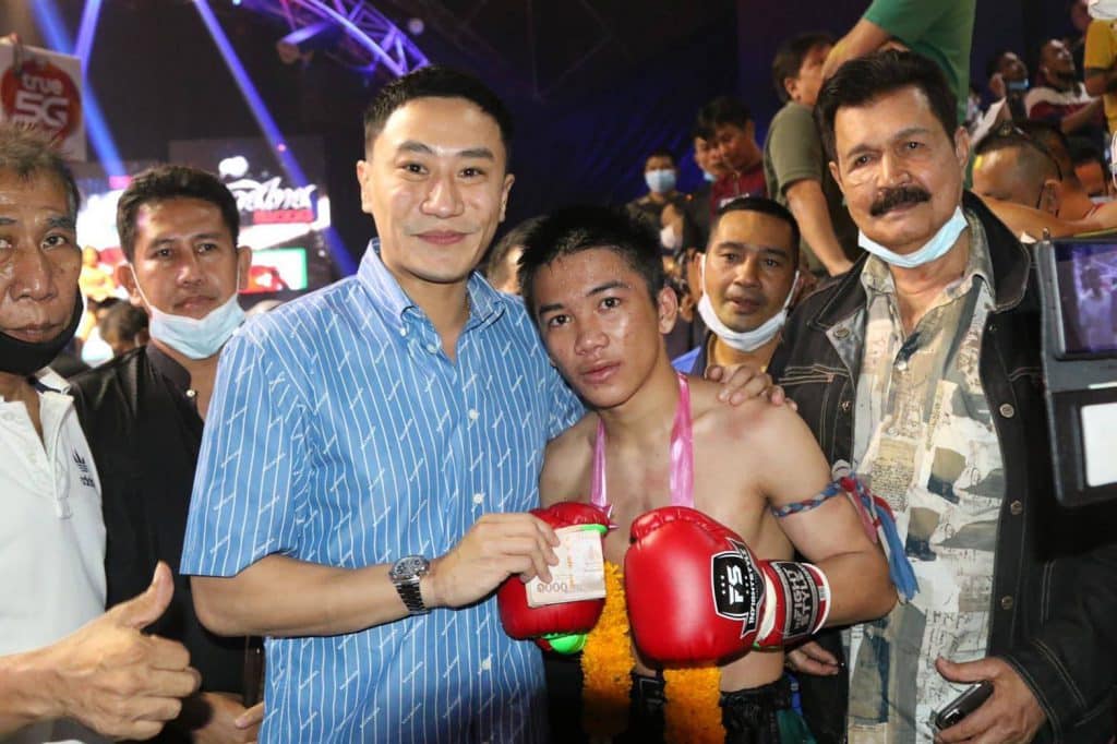 ข่าวมวย | ฟ้าวันใหม่