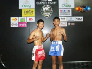 ไฮไลท์มวย มวยไทยเกียรติเพชร แสนไกร