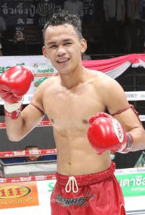 เพชรสีคิ้ว